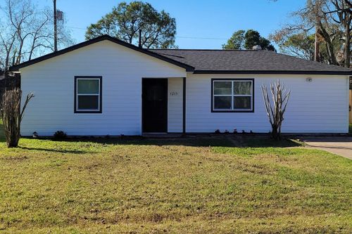 1213 N Natchez Dr, Texas City, TX, 77591-2321 | Card Image