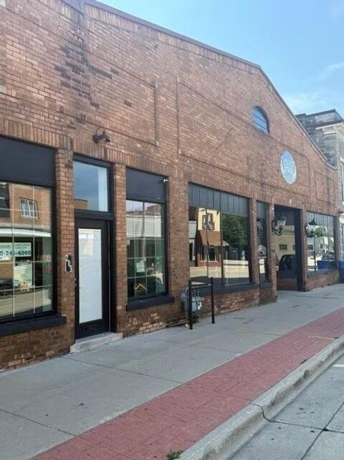 205 S 3rd St, Watertown, WI, 53094-4503 | Card Image