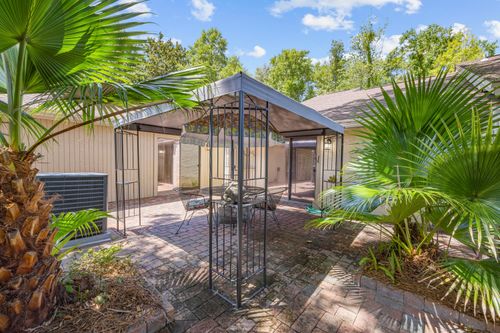 1002-700 Bay Dr, Niceville, FL, 32578-4148 | Card Image