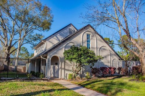 10602 Riverview Dr, Houston, TX, 77042-1389 | Card Image