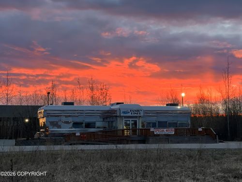 2698 Hurst Rd, North Pole, AK, 99705-7596 | Card Image