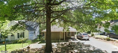 8309 Wabash Ave, Kansas City, MO, 64132-2370 | Card Image