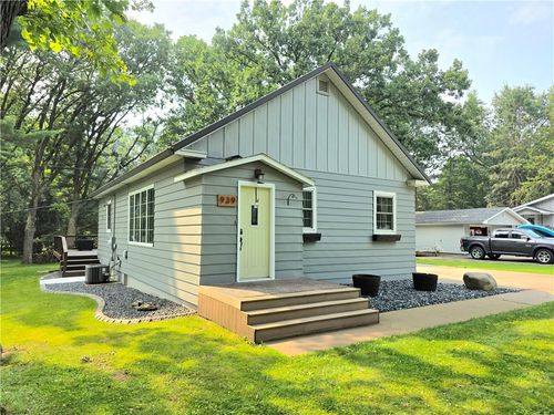939 Emery St, Stanley, WI, 54768-1103 | Card Image
