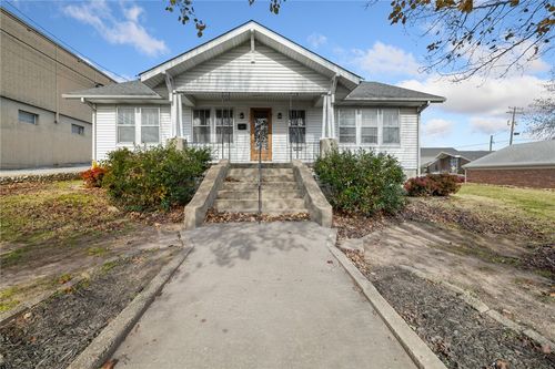 117 E Erie Ave, Harrison, AR, 72601-3611 | Card Image