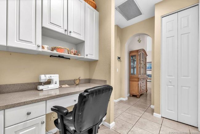 2712 Sw Bear Paw Trl, House other with 4 bedrooms, 3 bathrooms and 3 parking in Palm City FL | Image 33