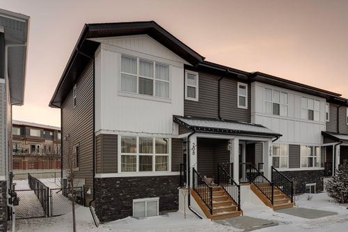 208-525 River Heights Dr, Cochrane, AB, T4C3E3 | Card Image