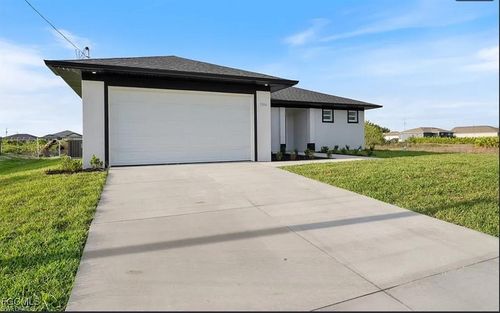 2719 42nd St W, Lehigh Acres, FL, 33971-5784 | Card Image