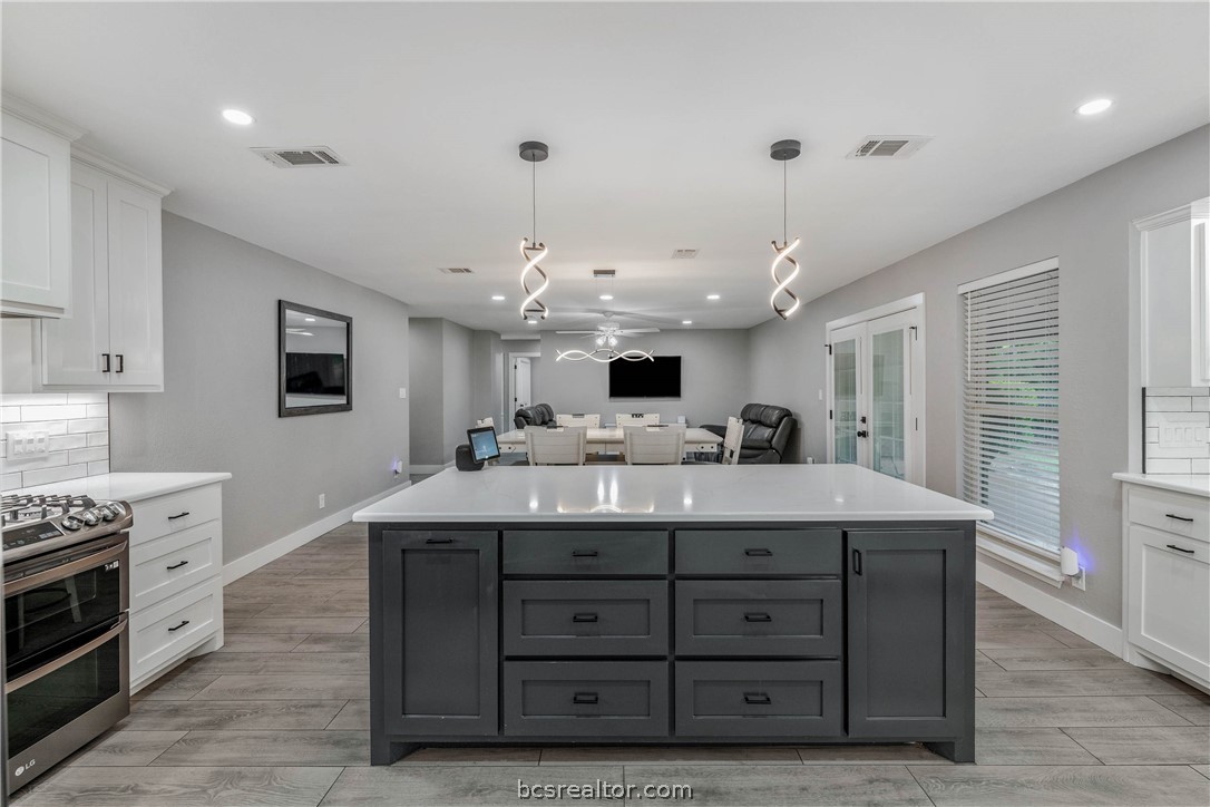Murray Ave, Rockdale, TX 76567