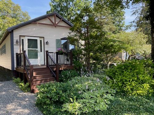 4650 E Lakeview Dr, Owasco, NY, 13021-9623 | Card Image