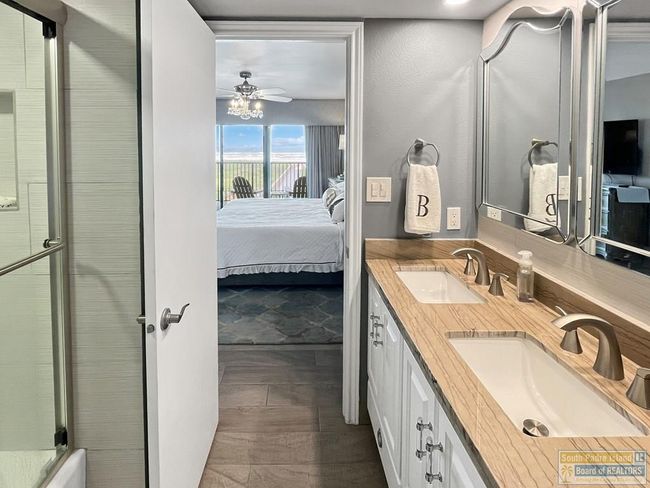 APT-207G - 2800G Gulf Blvd, Condo with 3 bedrooms, 3 bathrooms and 1 parking in South Padre Island TX | Image 7