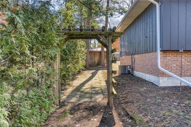 10007 Port Franks Rd, House other with 5 bedrooms, 2 bathrooms and 4 parking in Port Franks ON | Image 35