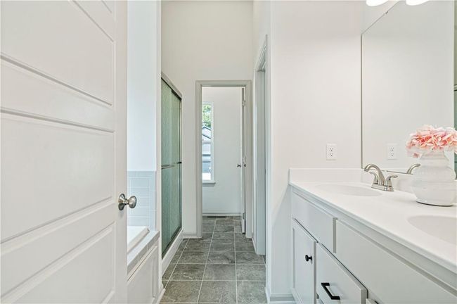 5919 Ne 118 Th St, House other with 4 bedrooms, 3 bathrooms and null parking in Kansas City MO | Image 14