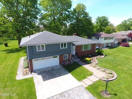 849 Water St, Woodville, OH, 43469-9740 | Card Image