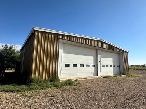 210 1 St E, Cereal, AB, T0J0N0 | Card Image