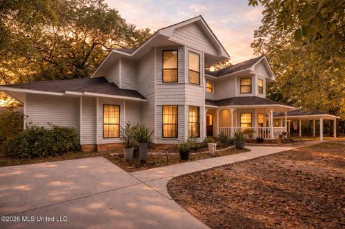 1613 Fairhaven Dr, Gautier, MS, 39553-7558 | Card Image