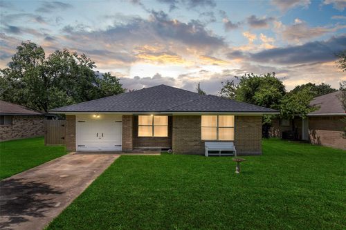6613 N Lincoln Dr, Hitchcock, TX, 77563-1914 | Card Image