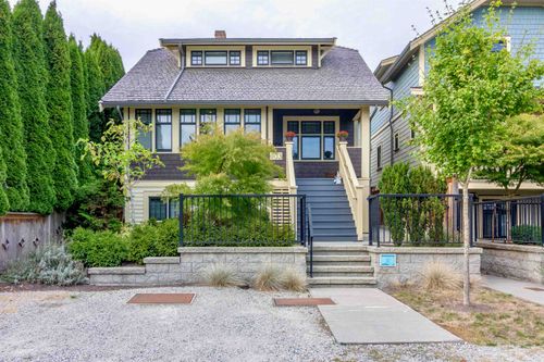 903 Walls Ave, Coquitlam, BC, V3K2T2 | Card Image