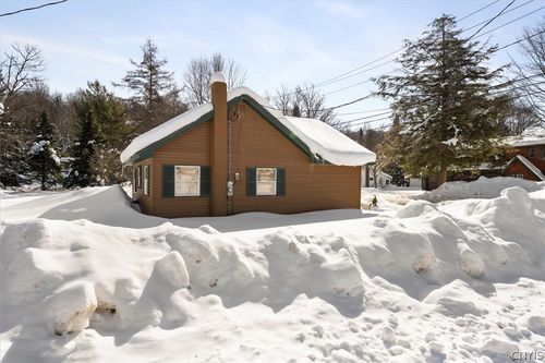 121 River St, Old Forge, NY, 13420-7729 | Card Image