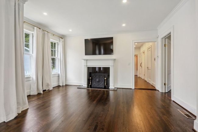2140 Fairhaven Cir Ne, House other with 3 bedrooms, 2 bathrooms and 2 parking in Atlanta GA | Image 8