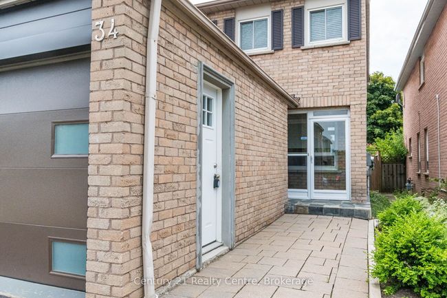 34 Niagara Pl, House other with 4 bedrooms, 4 bathrooms and 4 parking in Brampton ON | Image 42