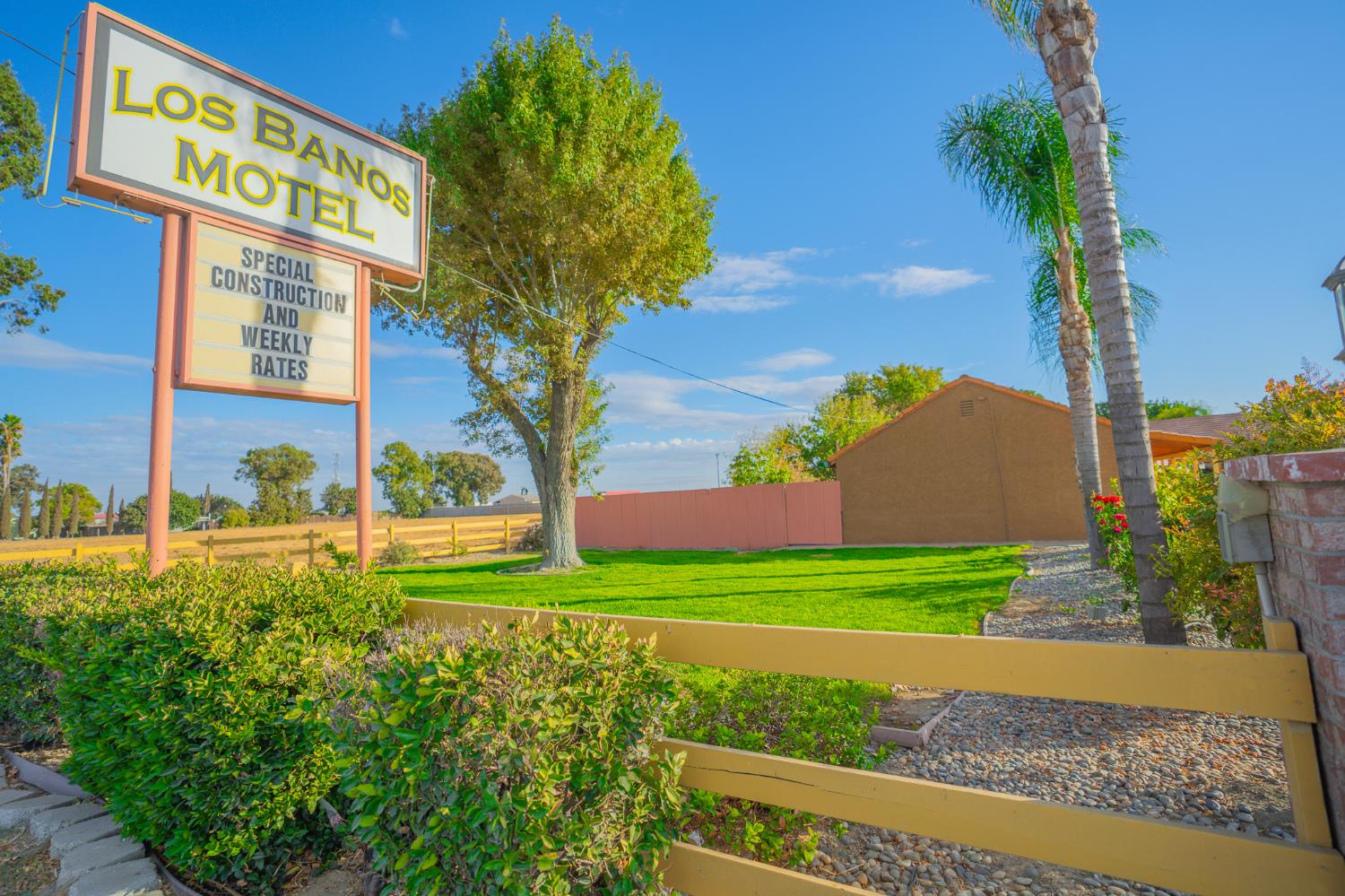 Commercial Sale in Los Banos 2
