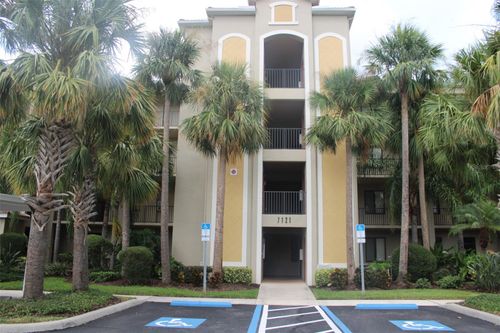 unit-302-7121 River Hammock Dr, BRADENTON, FL, 34212-8239 | Card Image