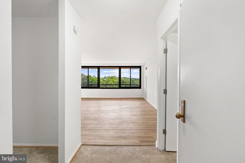 apt-1119-5500 Holmes Run Pkwy, ALEXANDRIA, VA, 22304-2861 | Card Image