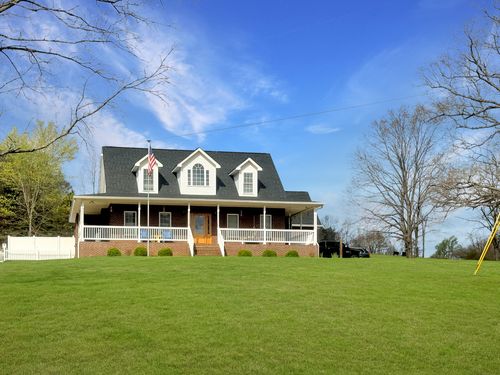 3989 Cadiz Rd, Bumpus Mills, TN, 37028-6072 | Card Image