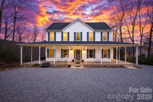 11 Starlight Dr, Black Mountain, NC, 28711-9222 | Card Image