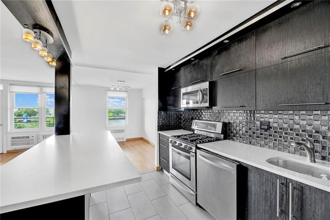 APT-2E - 1625 Emmons Ave, Home with 1 bedrooms, 1 bathrooms and null parking in Brooklyn NY | Image 12