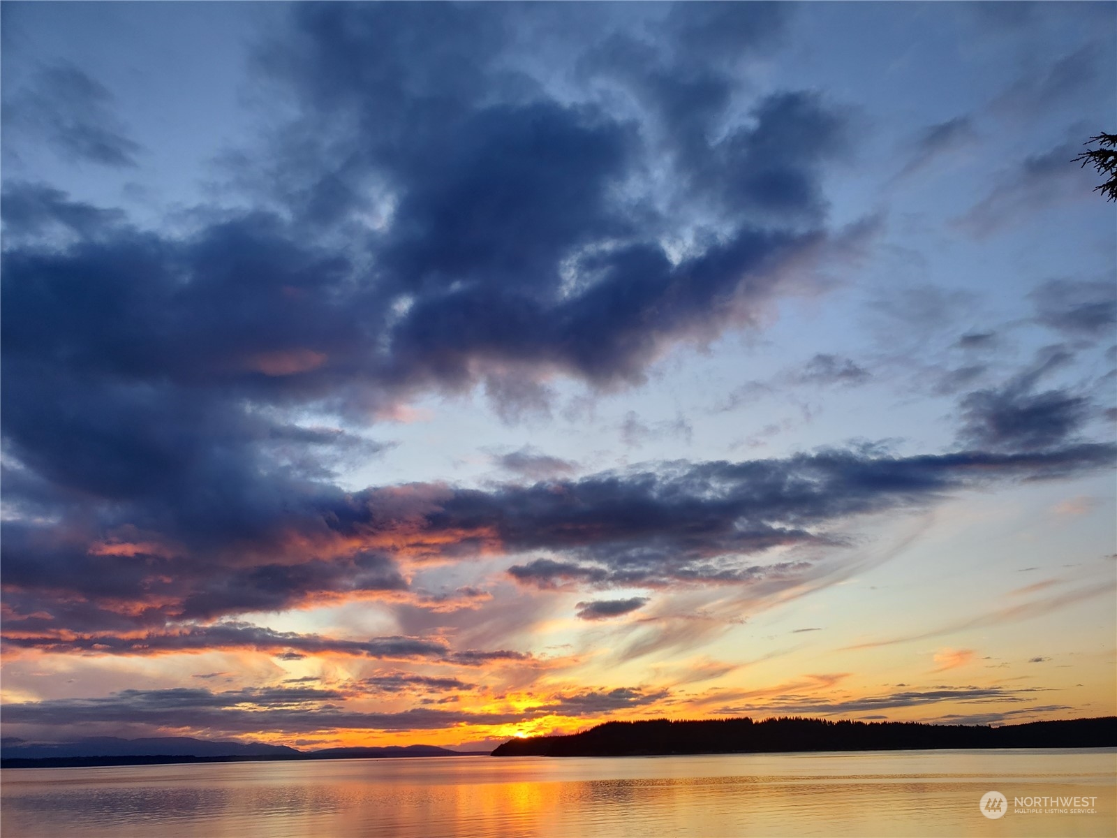 Possession Ln, Edmonds, WA 98026