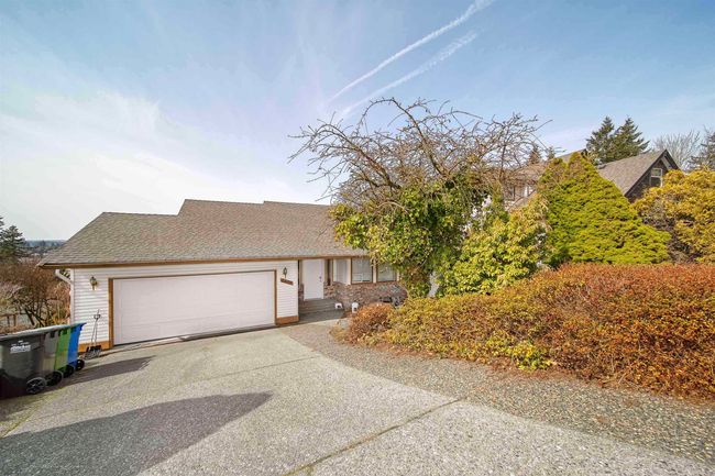 2675 St Gallen Way, House other with 7 bedrooms, 3 bathrooms and 6 parking in Abbotsford BC | Image 1