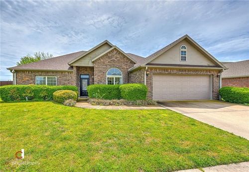 1201 Sw Willow Bend Ave, Bentonville, AR, 72713-7977 | Card Image