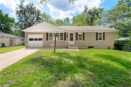 11210 Donnelly Ave, Kansas City, MO, 64134-3526 | Card Image