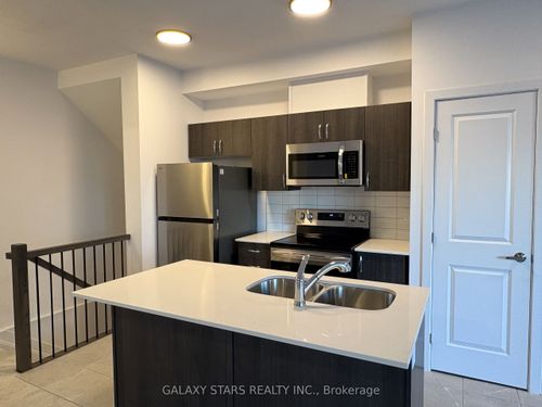 a-33 Salamander Way, Gloucester, ON, K1X0E9 | Card Image