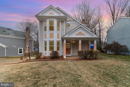 15090 Holleyside Dr, DUMFRIES, VA, 22025-3015 | Card Image