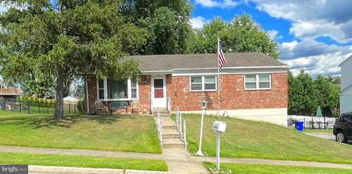 12 Louella Dr, PLYMOUTH MEETING, PA, 19462-2675 | Card Image