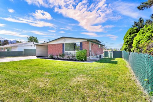 31 W Gordon Ave, Layton, UT, 84041-2500 | Card Image