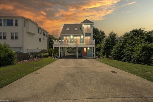 701 Vanderbilt Ave, Virginia Beach, VA, 23451-3632 | Card Image