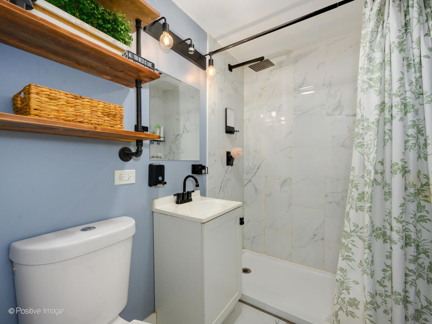 Residential in Country Club Hills 3