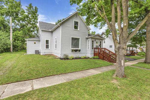 426 W 6th St, Marysville, OH, 43040-1488 | Card Image