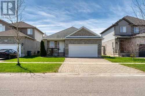 3191 Singleton Avenue, London South (South W), ON, N6L0B5 | Card Image