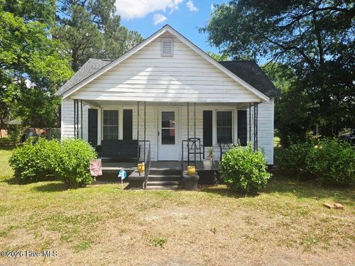 407 S Johnson St, Mount Olive, NC, 28365-2426 | Card Image