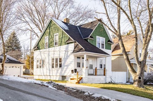 2615 N Wauwatosa Ave, Wauwatosa, WI, 53213-1136 | Card Image
