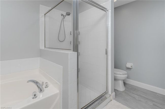 APT-2603 - 380 Stella Maris Dr, Condo with 2 bedrooms, 2 bathrooms and 1 parking in NAPLES FL | Image 24