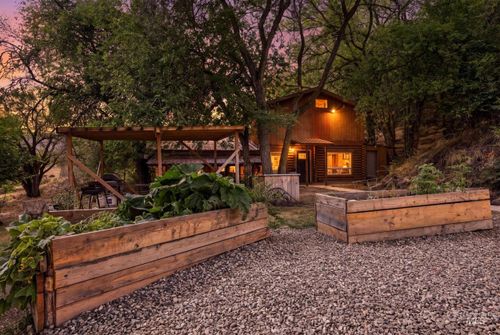 6 Sunburst Rd, Horseshoe Bend, ID, 83629-9007 | Card Image