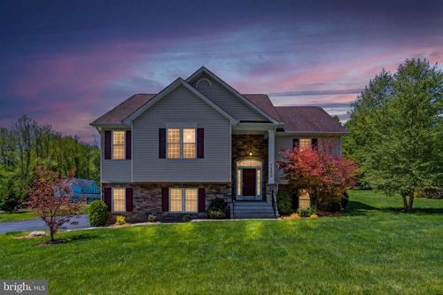 7550 Frytown Rd, WARRENTON, VA, 20187-7907 | Card Image