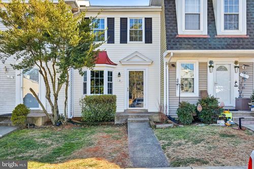 9 Alden Ct, STERLING, VA, 20165-5709 | Card Image