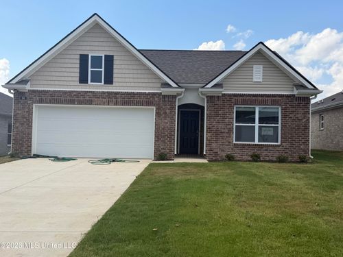 94 Pine St, Byhalia, MS, 38611-5500 | Card Image