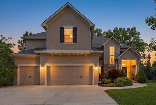 1413 Ne Kenwood Cir, Lee's Summit, MO, 64064-3220 | Card Image